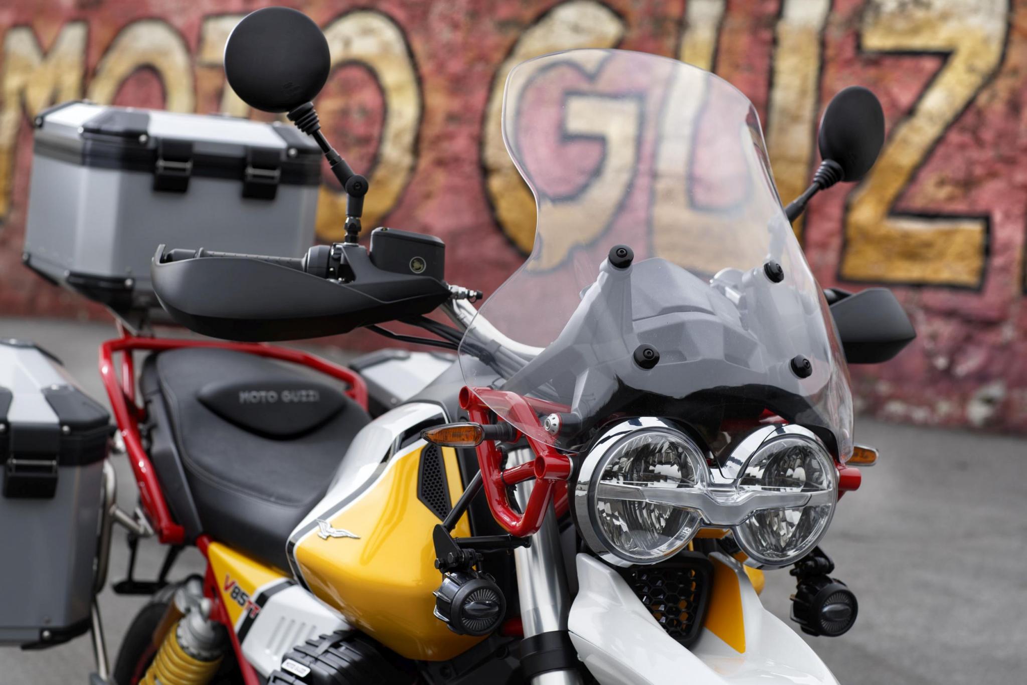 Pare-brise Touring d'origine pour Moto Guzzi V85 TT